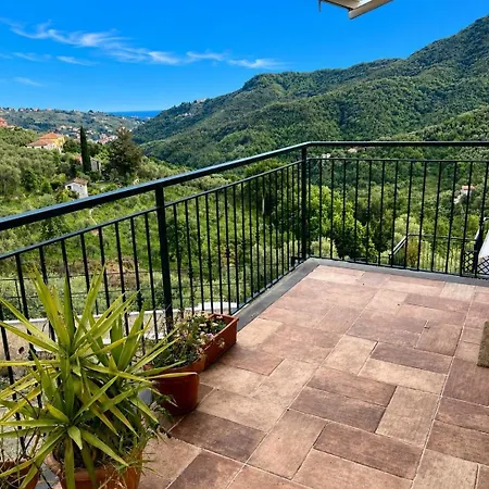 بيت للعطل Villasole Leivi